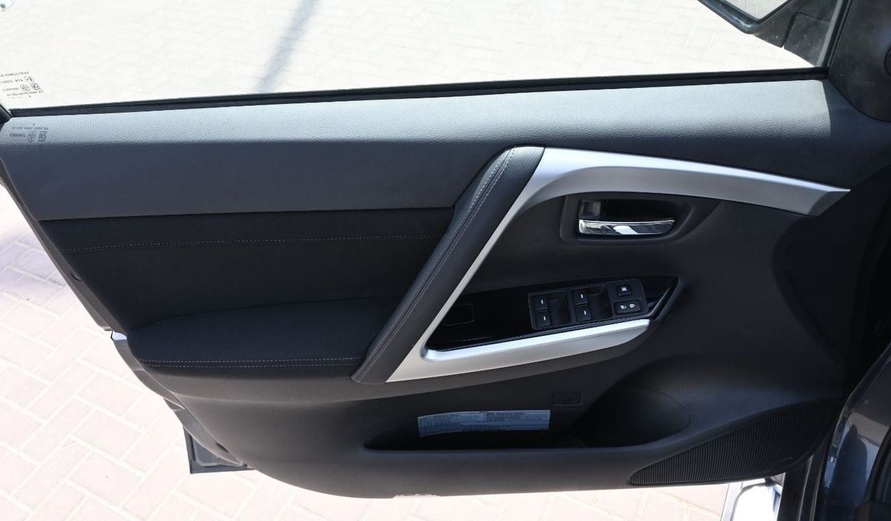 Mitsubishi Montero MITSUBISHI PAJERO SPORT 2.5L 4WD DIESEL AT 7 SEATER MID OPTION