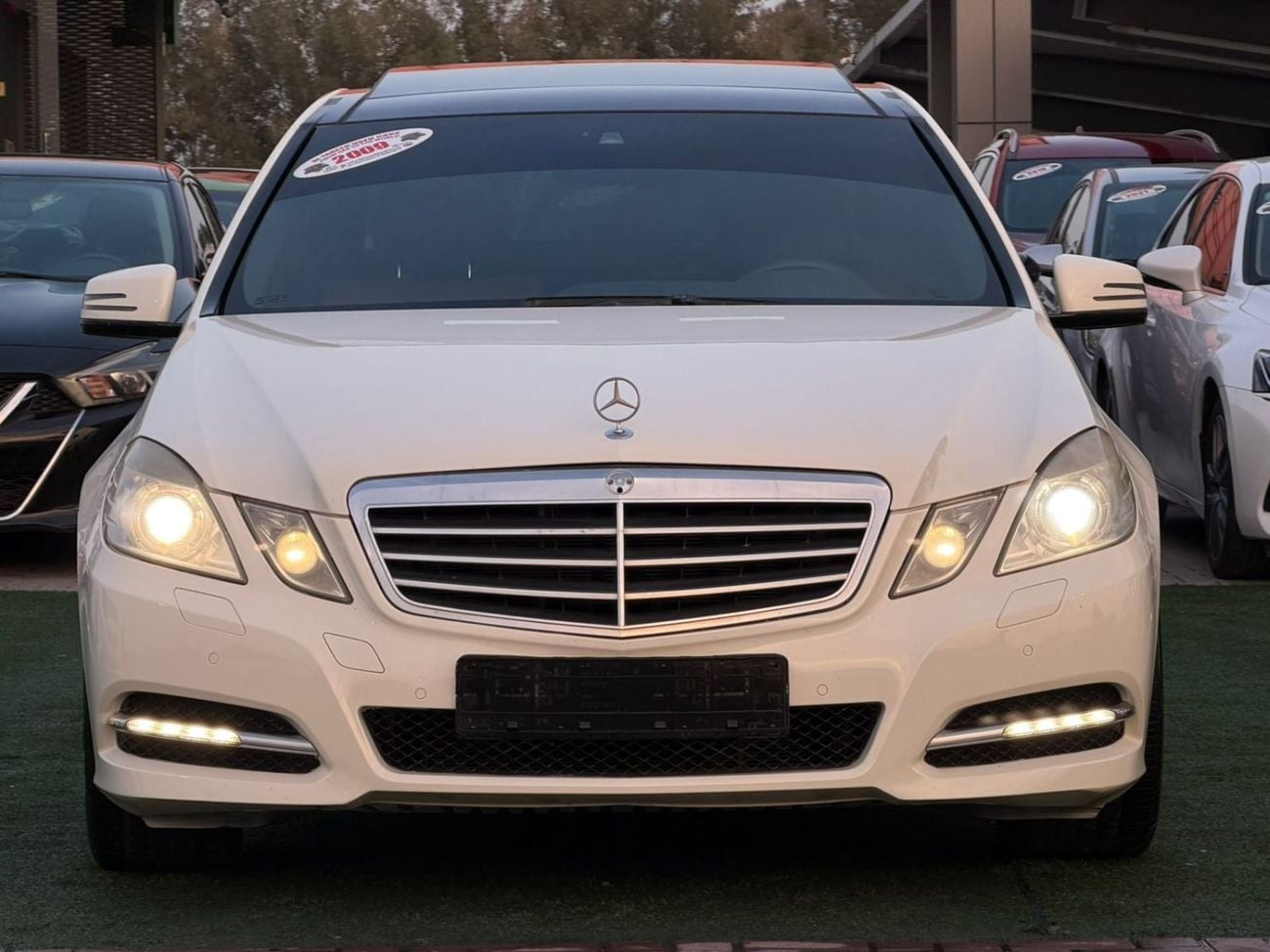 Mercedes-Benz E300 first owner from the agency, fully loaded