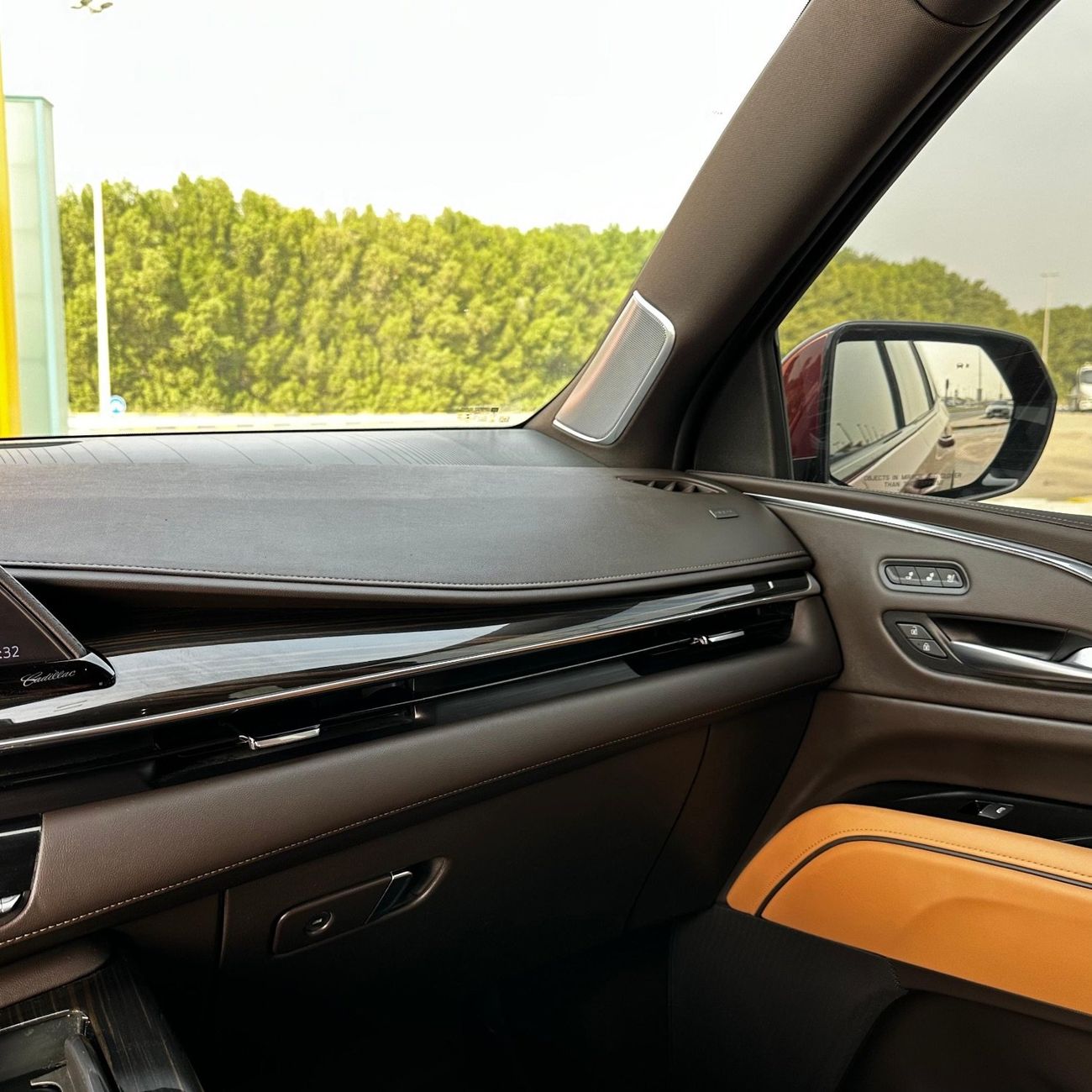 Cadillac Escalade Sport 3.0L 4WD