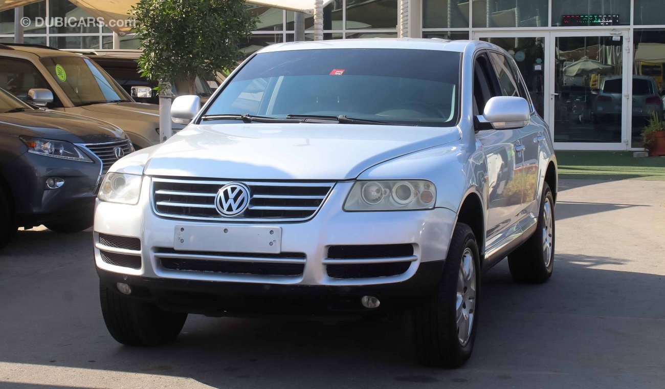 Volkswagen Touareg GCC - SUPER CLEAN - WARRANTY - FIRST OWNER