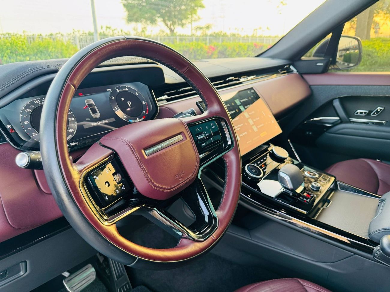 لاند روفر رينج روفر سبورت Dynamic HSE P400 3.0L GCC SPEC UNDER WARRANTY AND SERVICE CONTRACT