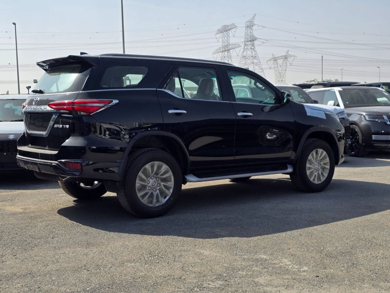 Toyota Fortuner VXR 4.0L PETROL A/T SR5 V6  7 SEATER