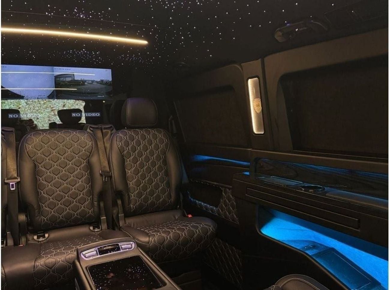 Mercedes Benz V300 AVANTGARDE VIP Conversion Brand New 2025 Model in RHD or LHD