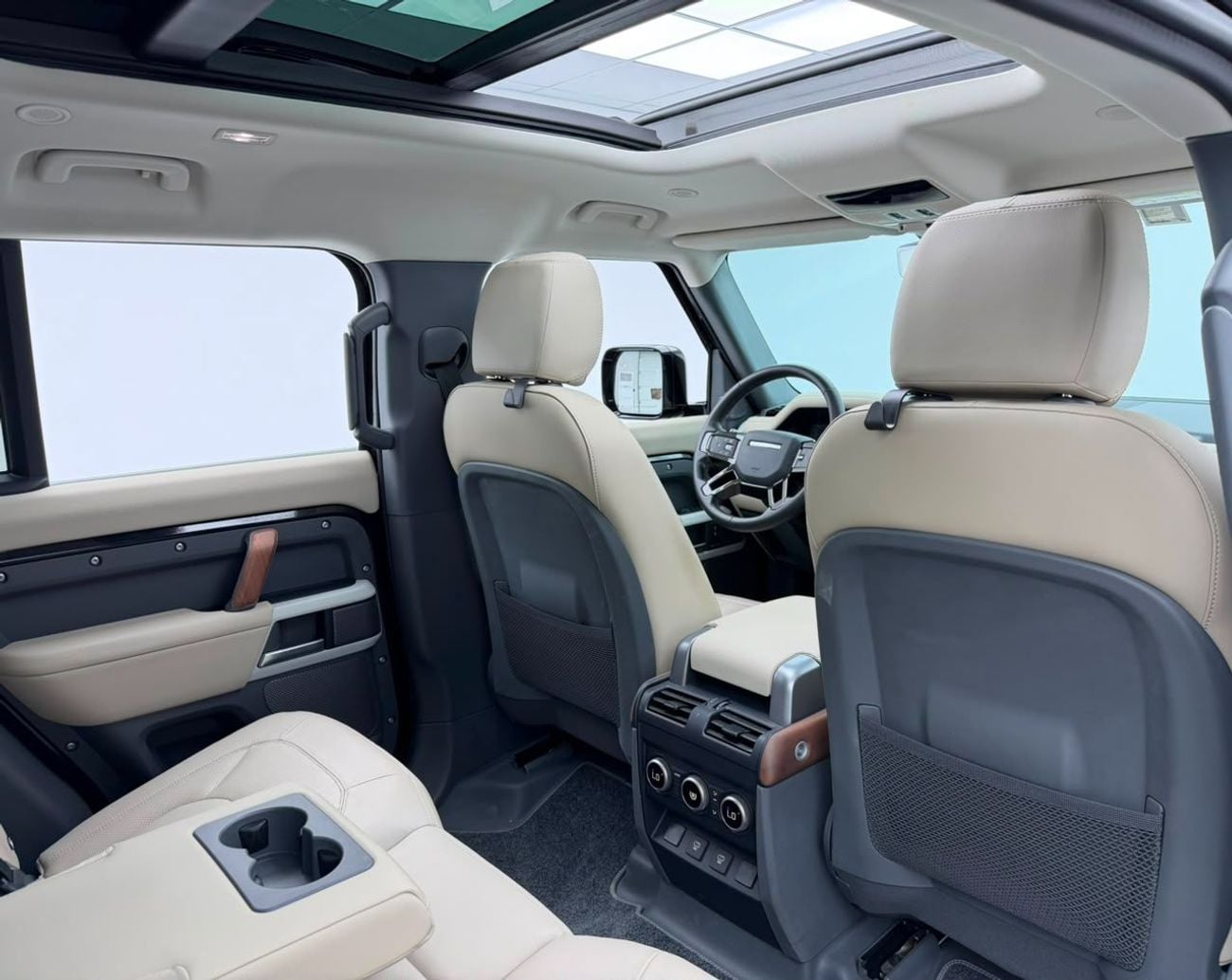 Land Rover Defender 110 X-DYNAMIC SE P300