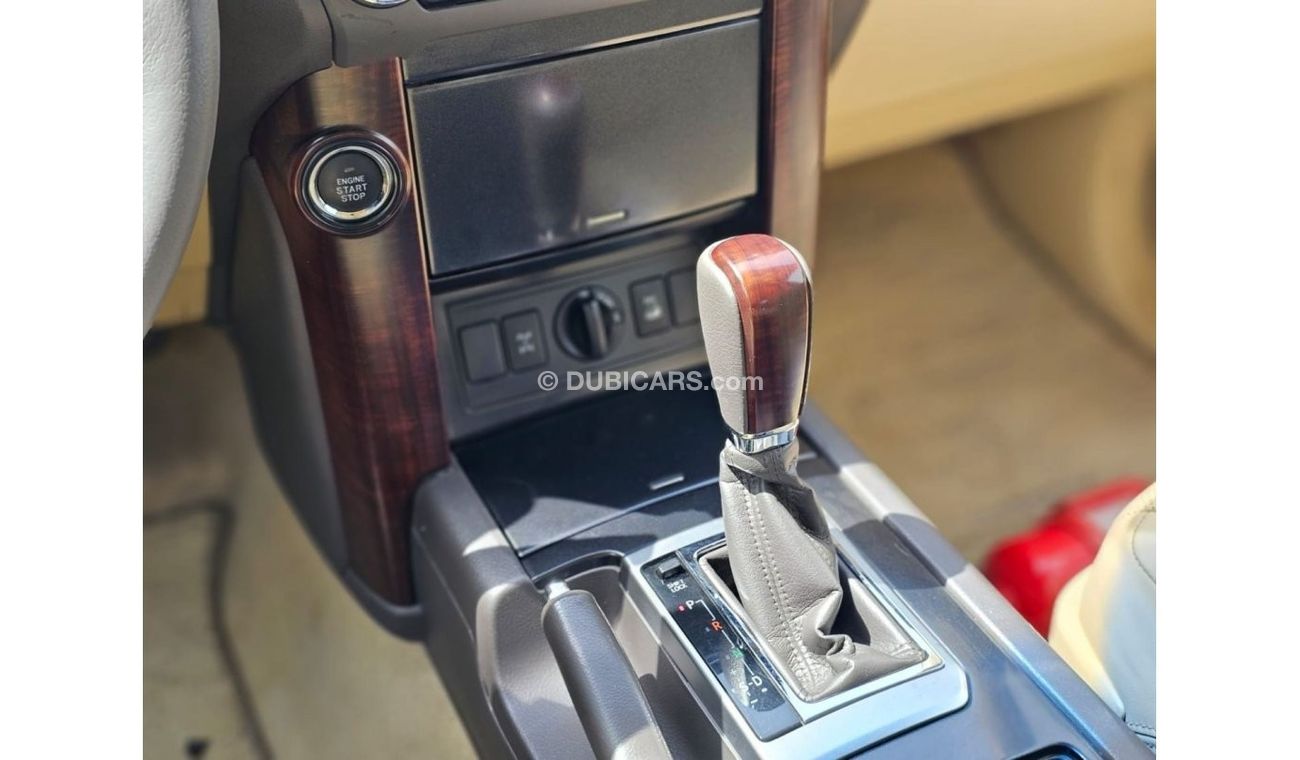 Toyota Prado TOYOTA PRADO VXR 4.0 2017 GCC SINGLE OWNER IN MINT CONDITION