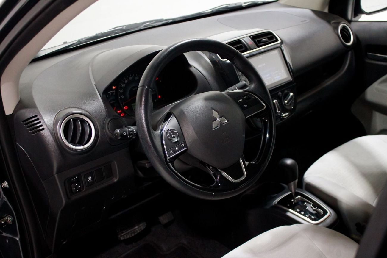 Mitsubishi Attrage GLX MID