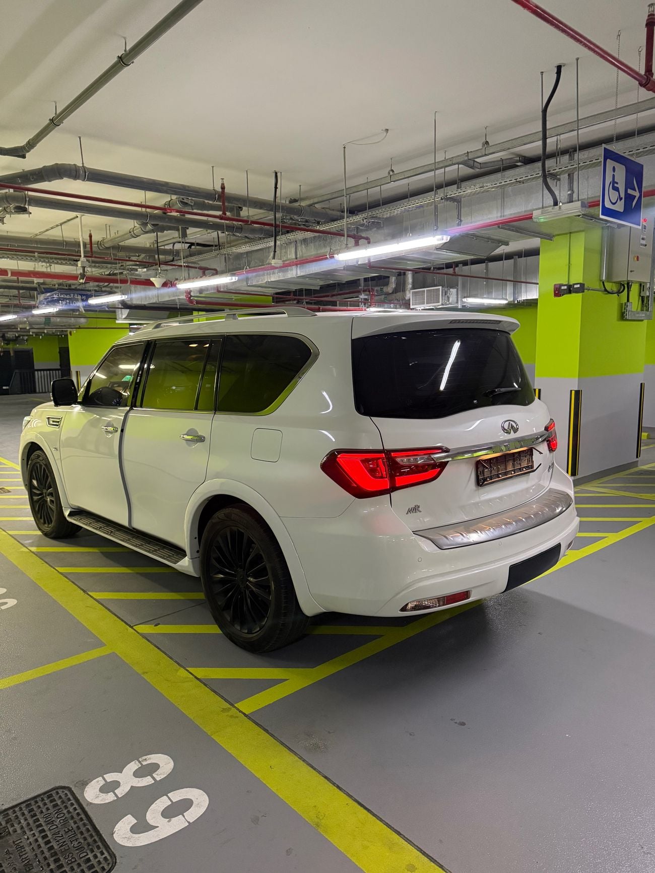 Infiniti QX80 LUXE PROACTIVE