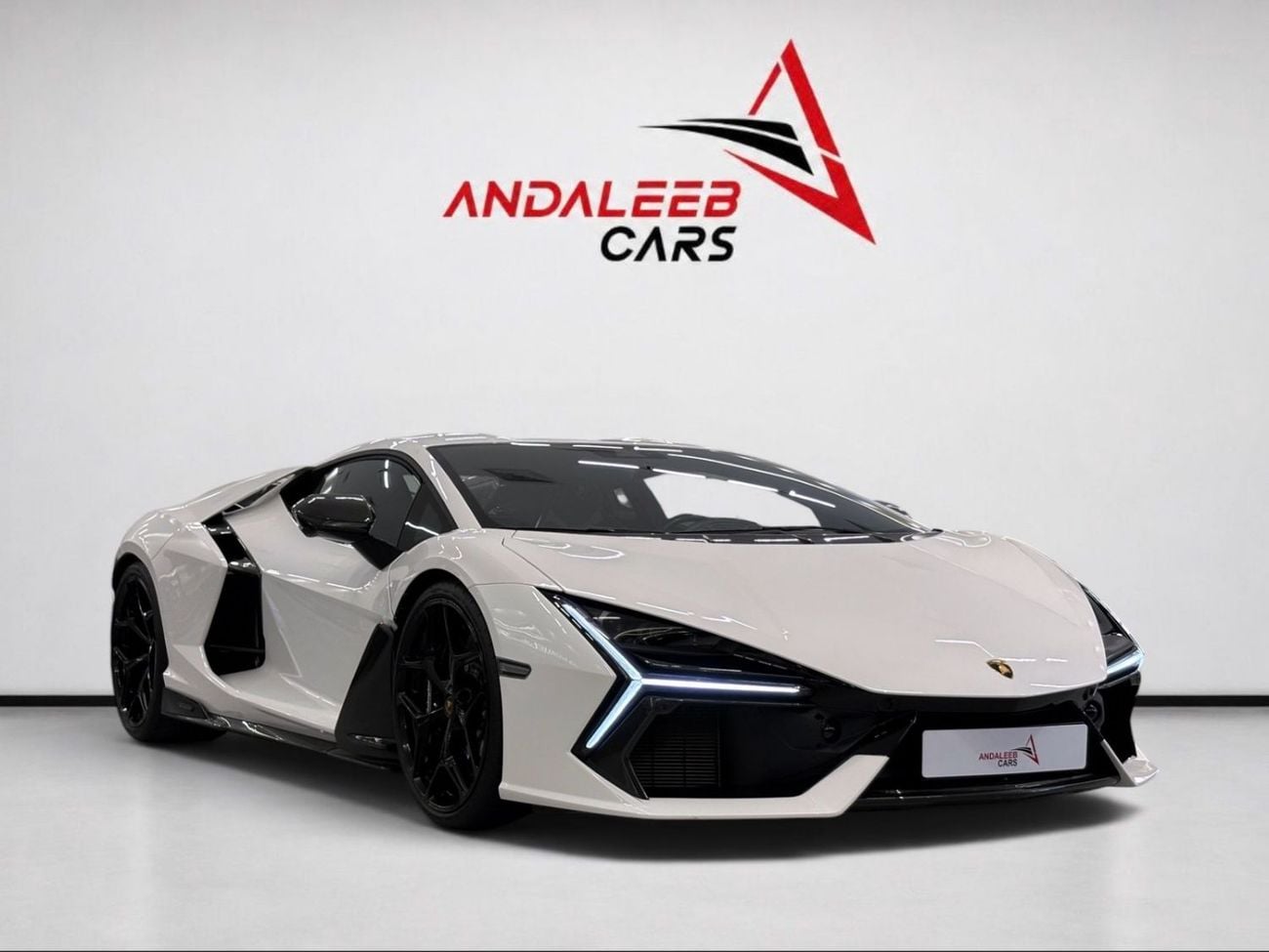 لامبورغيني ريفويلتو AED 30,400 P.M | 0% DOWN PAYMENT | LAMBORGHINI REVUELTO CARBON EDITION | 6.5L V12 HYBRID – 1,001 HP 