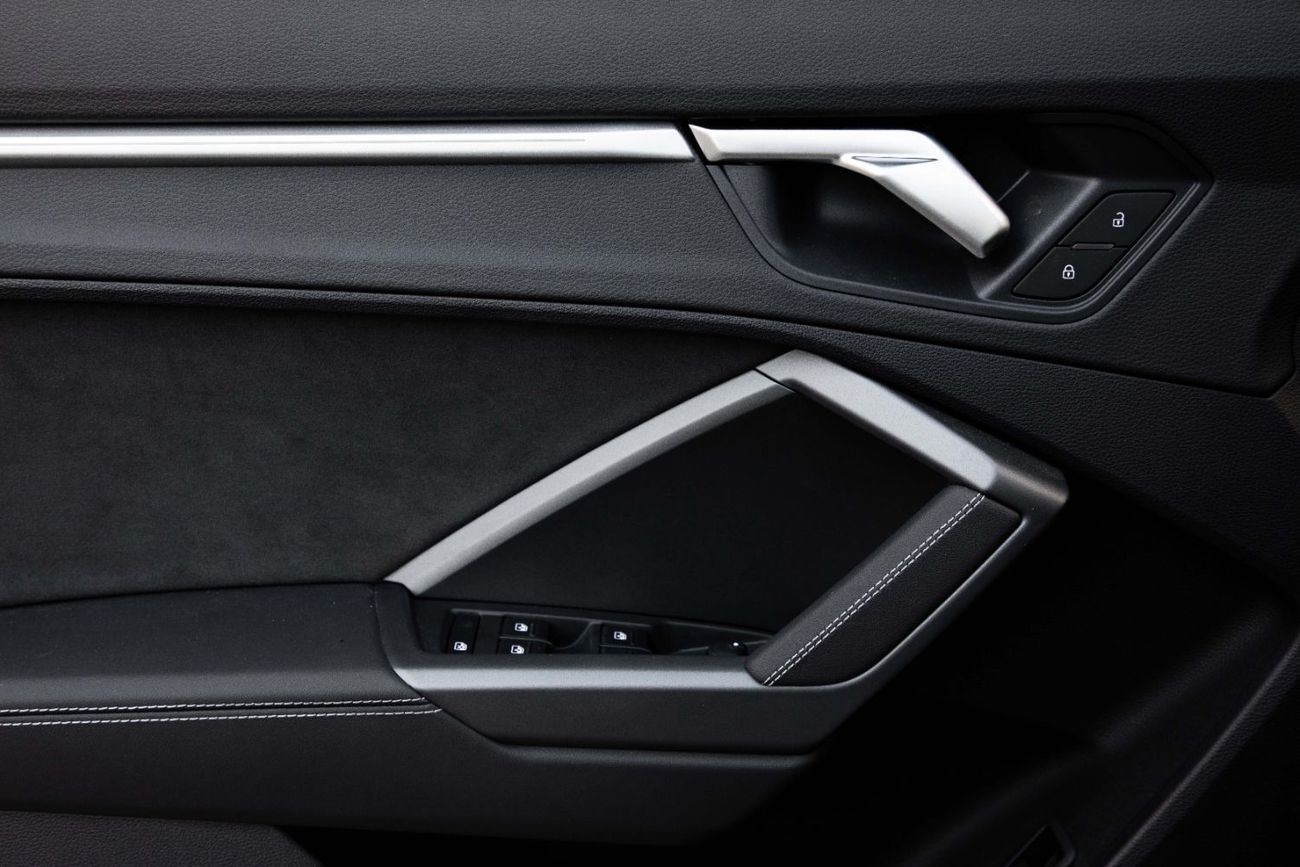 أودي Q3 35TFSI S-Line | 2,409 P.M | 0% Downpayment | Full Option!