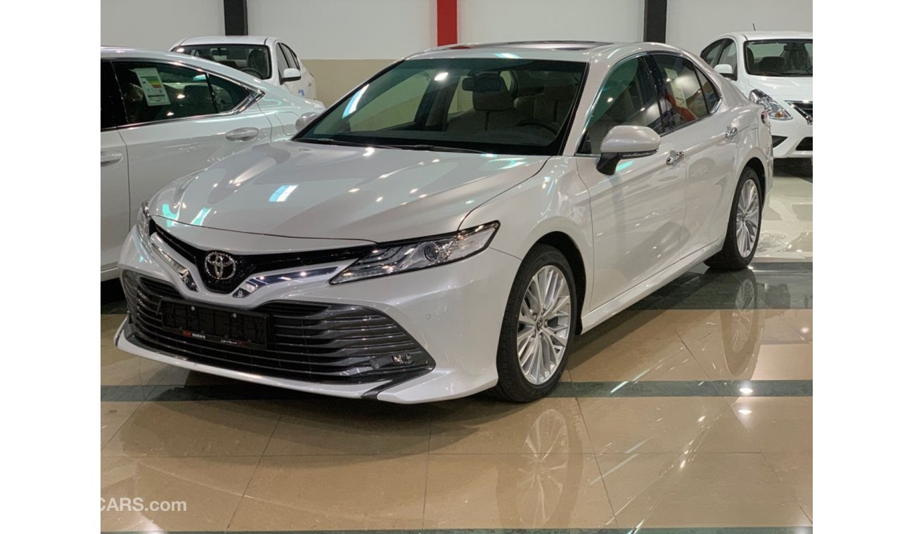 Toyota Camry V6 LIMITED MY2020 ( WARRANTY 7 YEARS / SERVICES )