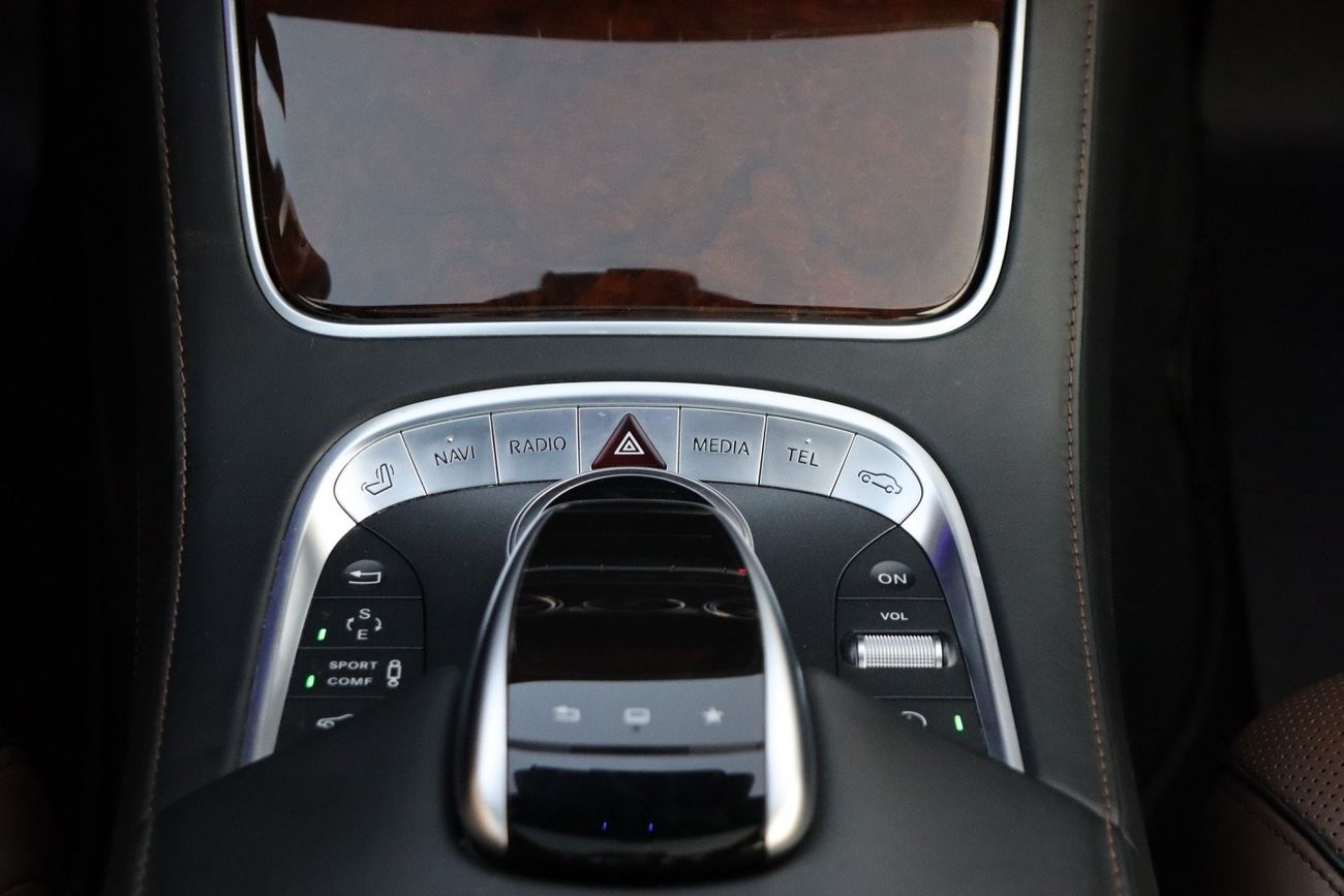 Mercedes-Benz S 500 High 4.7L Mercedes-Benz S500 / Full / 2015 / Free Accident / Only 92,000KM