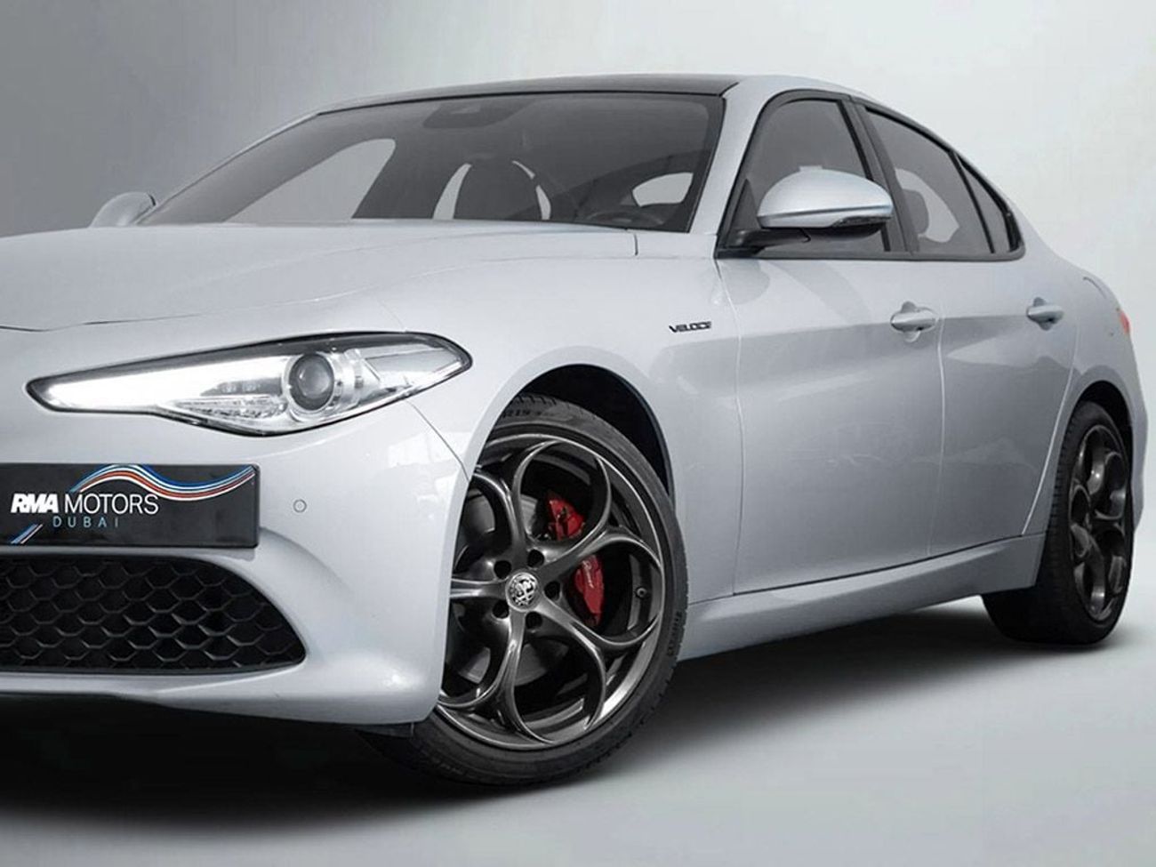 ألفا روميو جوليا Veloce 2.0L RWD