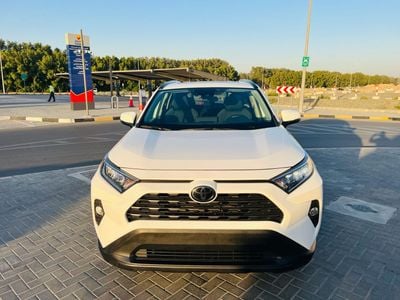 Toyota RAV4 XLE  2.5