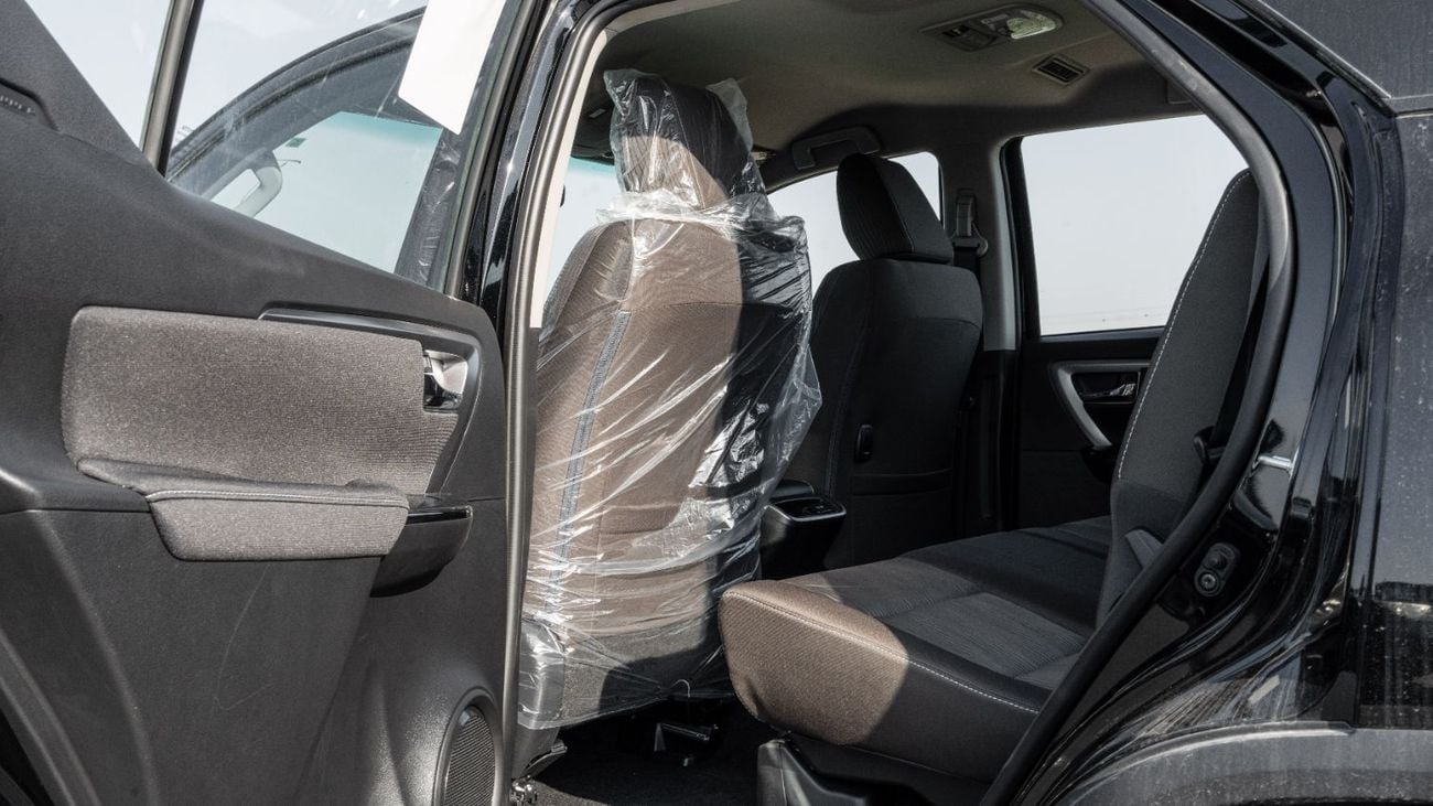 تويوتا فورتونر 2026 Toyota Fortuner VX 4.0L AT Petrol (Black-Black)