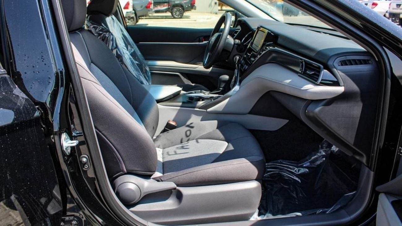 تويوتا كامري Toyota/CAMRY/AXVB1 2.5L LE 5 seater AC - 2x Airbags - ABS AT(export only)