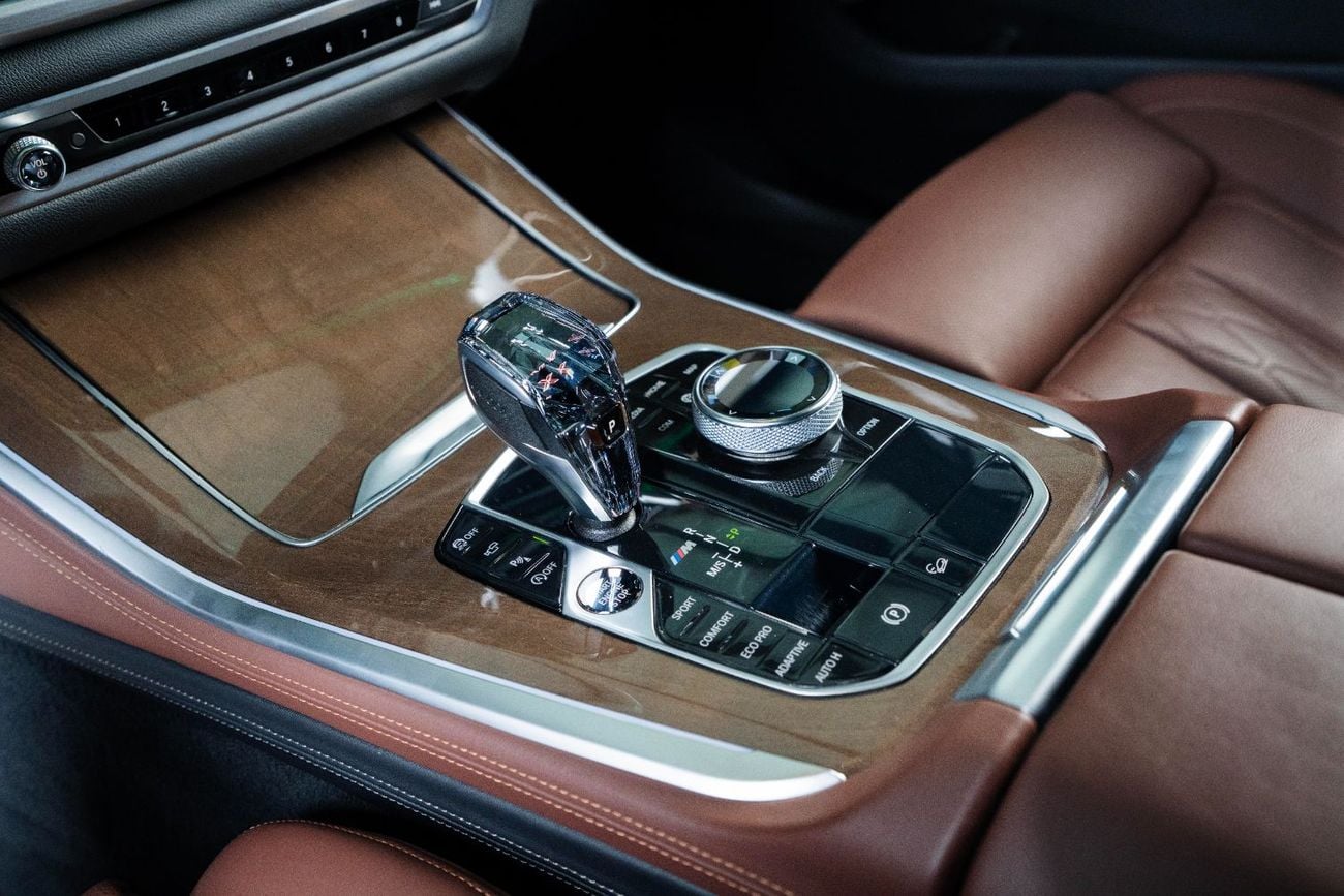 BMW X5 M50i 4.4L AGMC Full Service History-BMW Individual Interior-Aero Dynamic Package