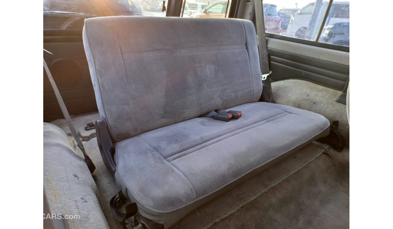 نيسان باترول NISSAN PATROL RIGHT HAND DRIVE (PM1051)