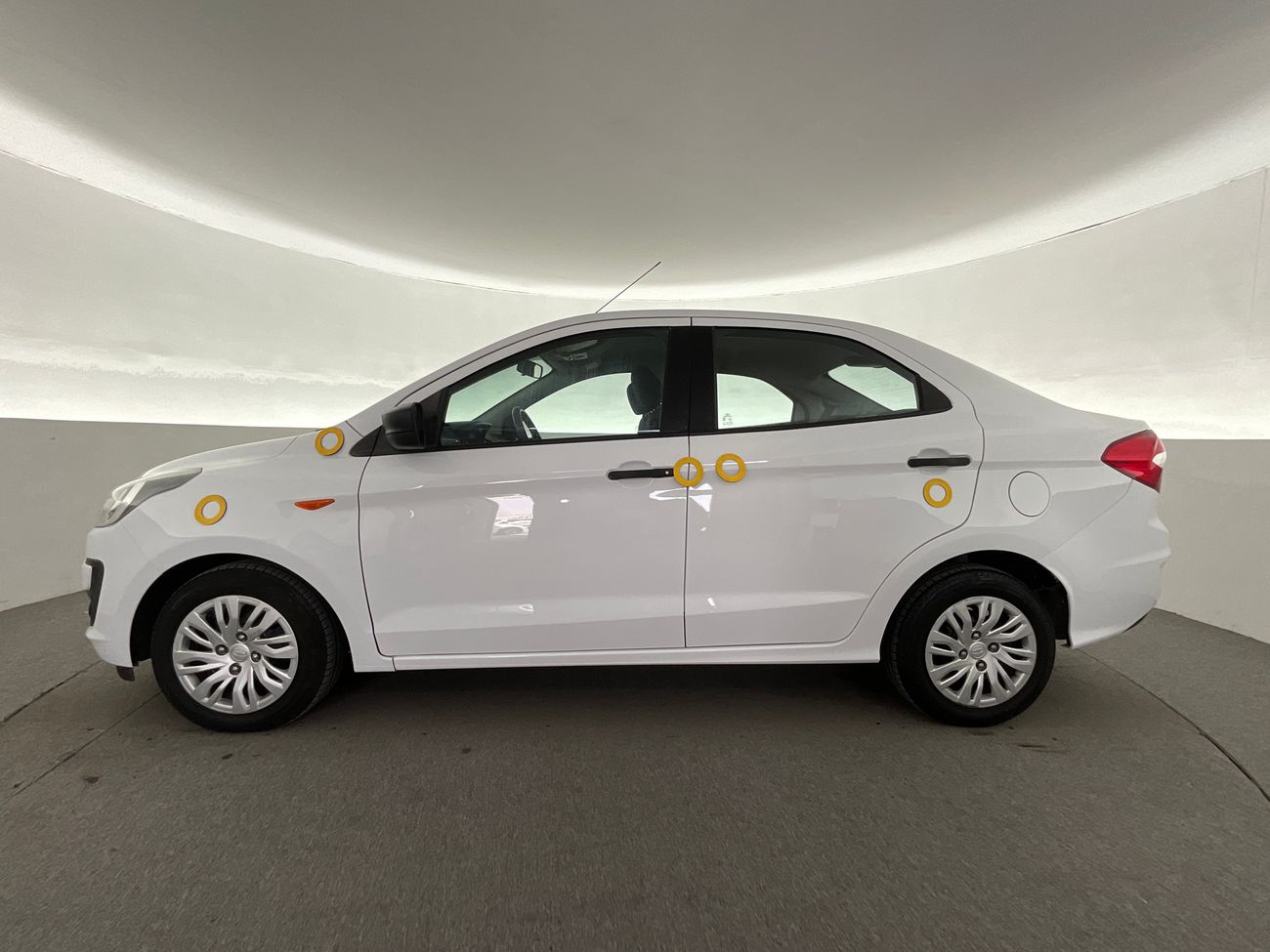 فورد فيجو Ambiente | شامل الضمان | 0 ﺪﻔﻋﺓ ﺃﻮﻟﻯ