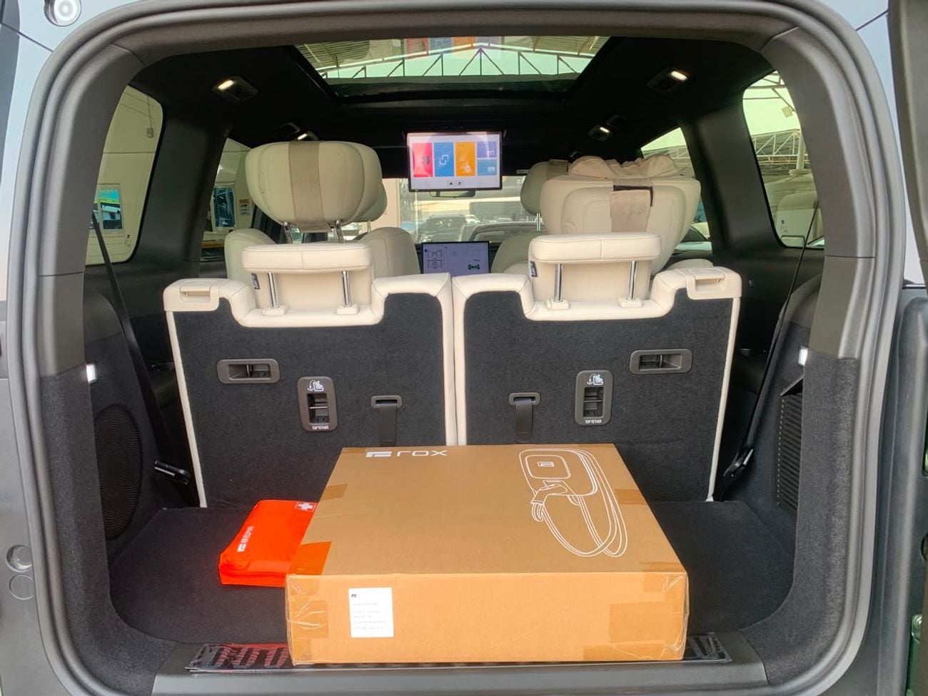 ROX 01 PRESTIGE 2026 ROX 01 VIP 6-Seater