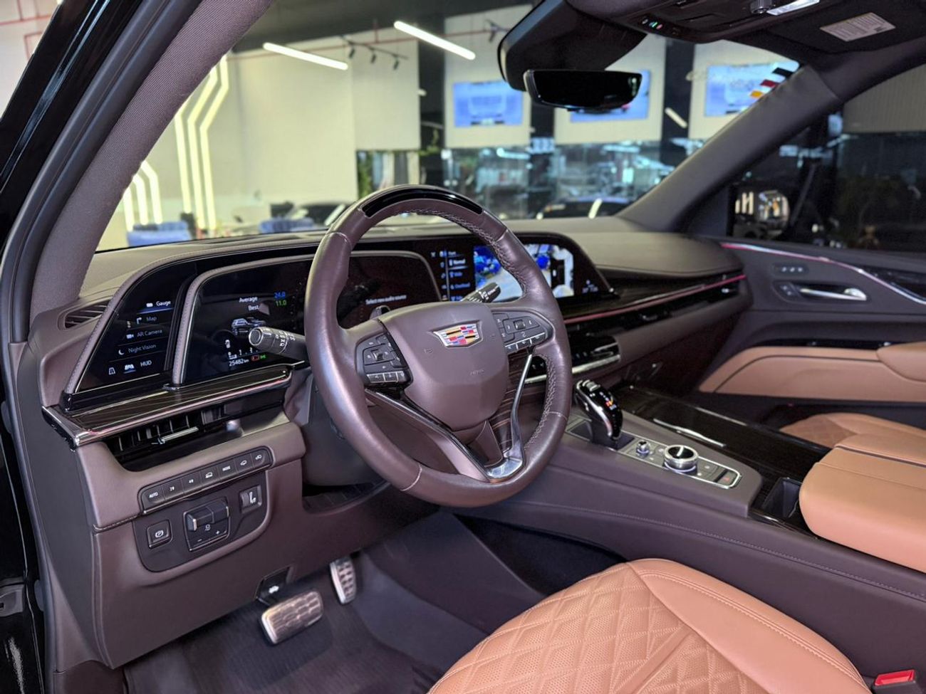 Cadillac Escalade Premium Luxury 6.2L 4WD 2024 Escalade Premium Luxury - Perfect Condition - No accident No paint/ 1st