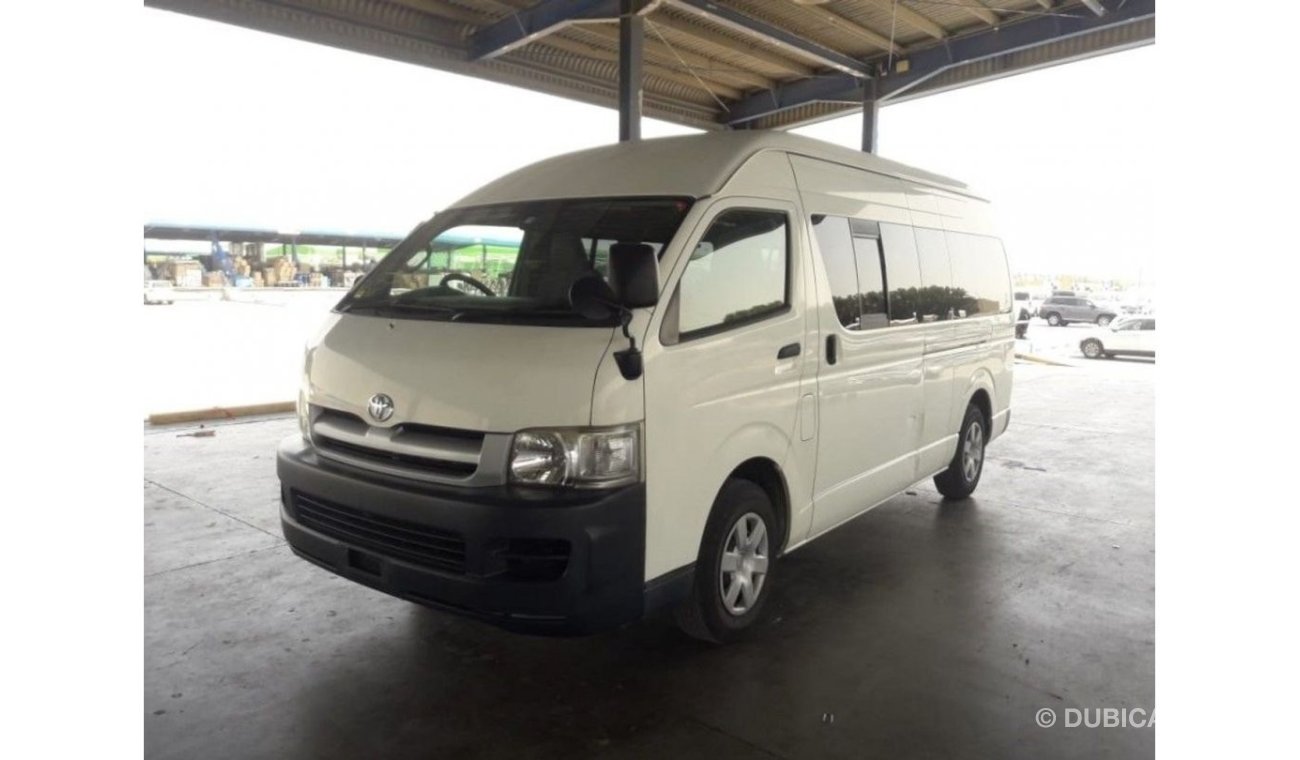 تويوتا هاياس Hiace Commuter Van RIGHT HAND DRIVE  (PM619)