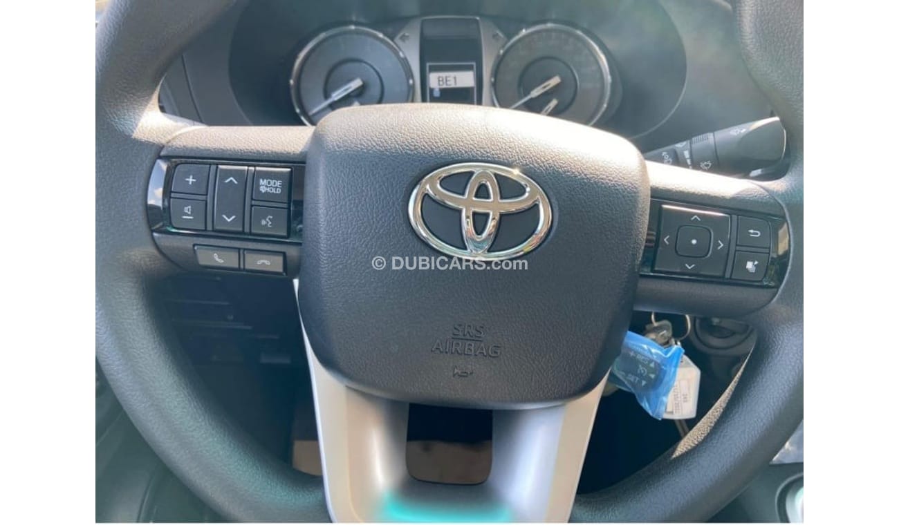 Toyota Hilux FULL OPTION WITH REAR A/C