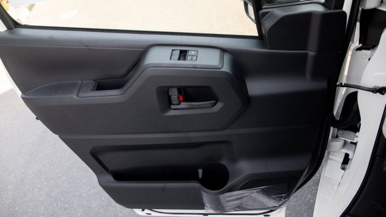 Toyota Hiace COMMERCIAL high roof  3.5L 6CYL M/T GASOLINE 3YEARS LOCAL WARRANTY. Local Registration + 10%