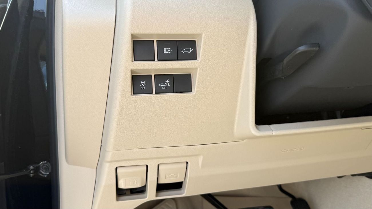 Toyota Land Cruiser VXR 4.0L TOYOTA LAND CRUISER - 2025