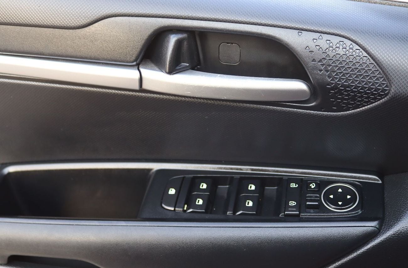 كيا سونیٹ كيا سونيت 2023 خليجى بحاله ممتازه ممشى 71000 كم بمحرك 1500 سى سى وبسعر 48000 درهم