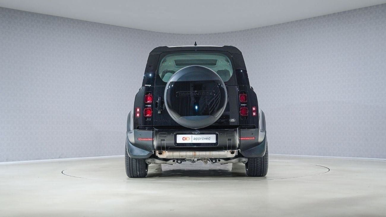 لاند روفر ديفندر 110 SE P300 2.0L