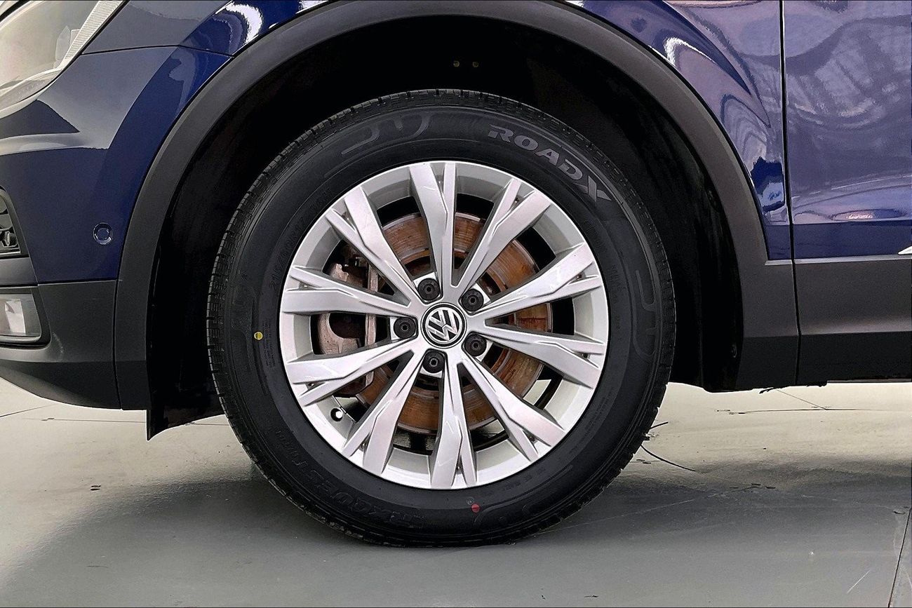 Kia Carens EX| 1 year free warranty | Exclusive Eid offer