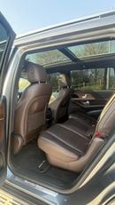Mercedes Benz GLS450 4MATIC 2022 Mercedes-Benz GLS 450 4MATIC AMG Line – GCC Specs EMC.  First owner, 77,000 km, full Mercedes E
