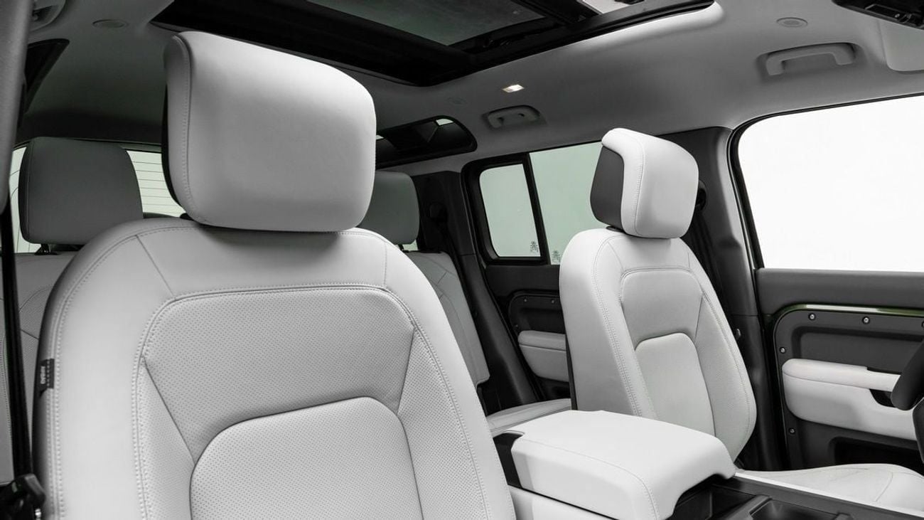 لاند روفر ديفندر X-Dynamic HSE P400e - 2026 - Under Dealer Warranty