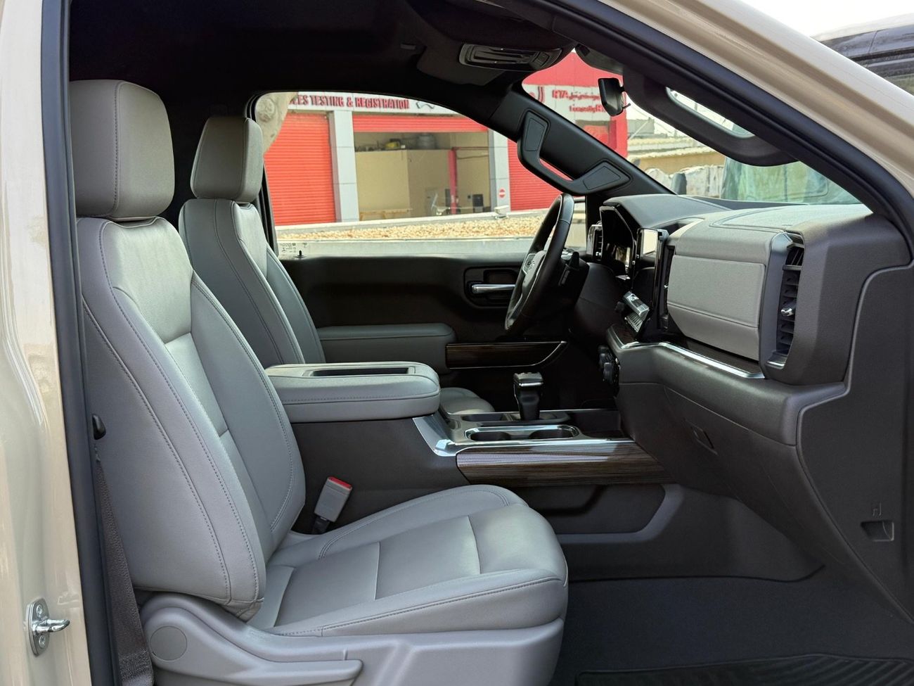 شيفروليه سيلفارادو 5.3 V8 Trail Boss