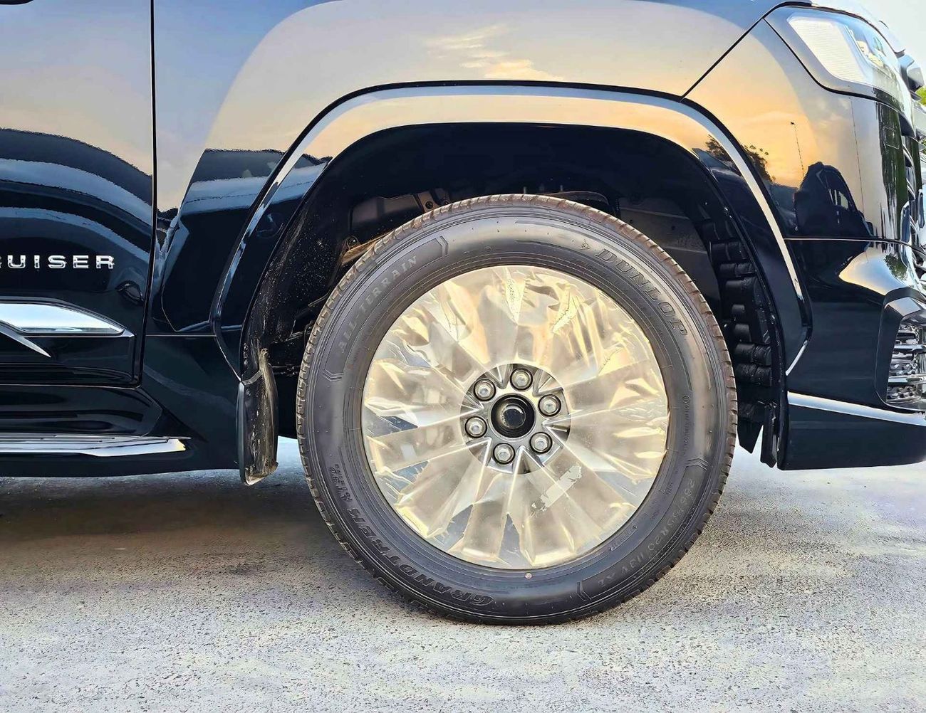 Toyota Land Cruiser VXR TWIN TURBO EXCL / HIGH OPTION / SUNROOF / LEATHER / POWER SEATS/3.5L PETROL V6 A/T/ (CODE#LCTVXR