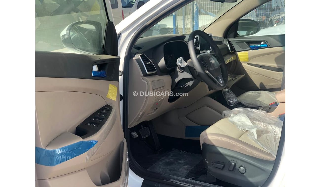 Hyundai Tucson 2.0L, Down Brake, 18'' Tire, Remote engine start, DVD, Push Start, Wireless Charger, LOT-HTW2