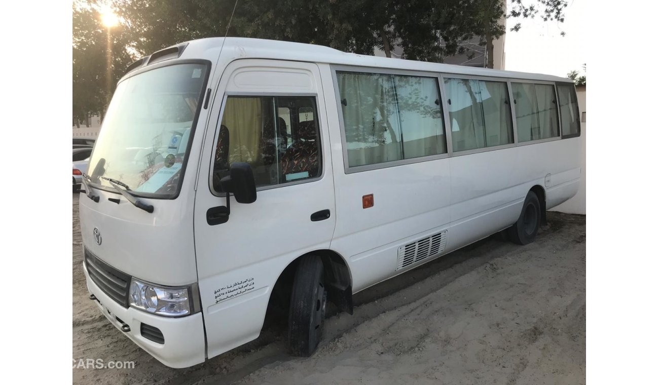 تويوتا كوستر 30 SEATS CLEAN BUS