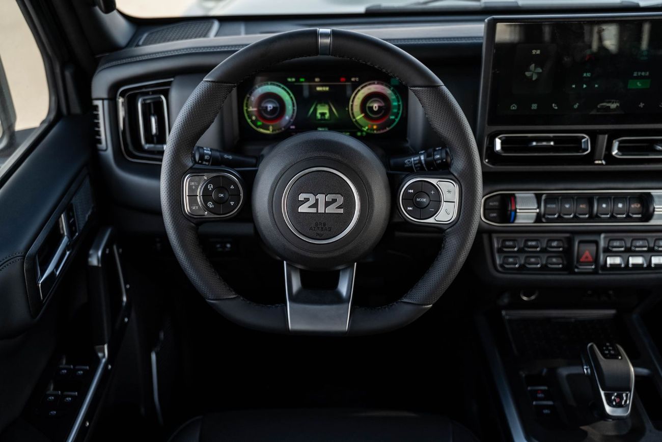 باو 212 T01 Navigator Chinese Specs 2.0L Turbo 4 Cylinders 2026 Brand New