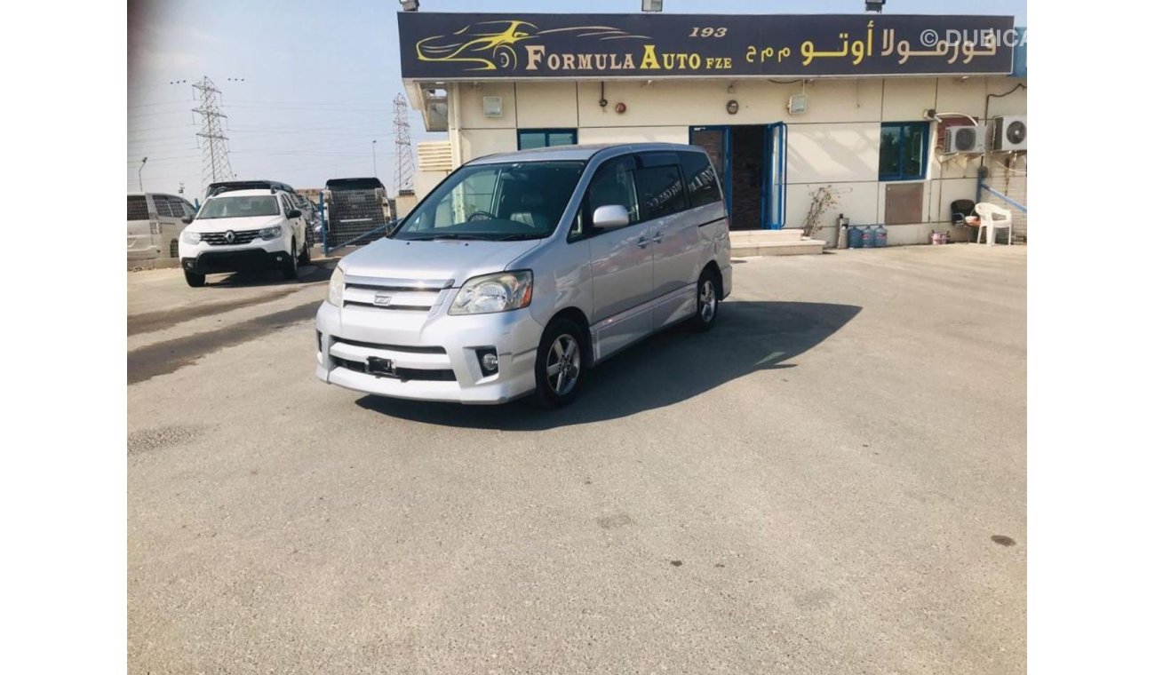 Toyota Noah //// FULL OPTION //// 2004 //// GOOD CONDITION //// KILOMETERS LOW //// SPECIAL OFFER //