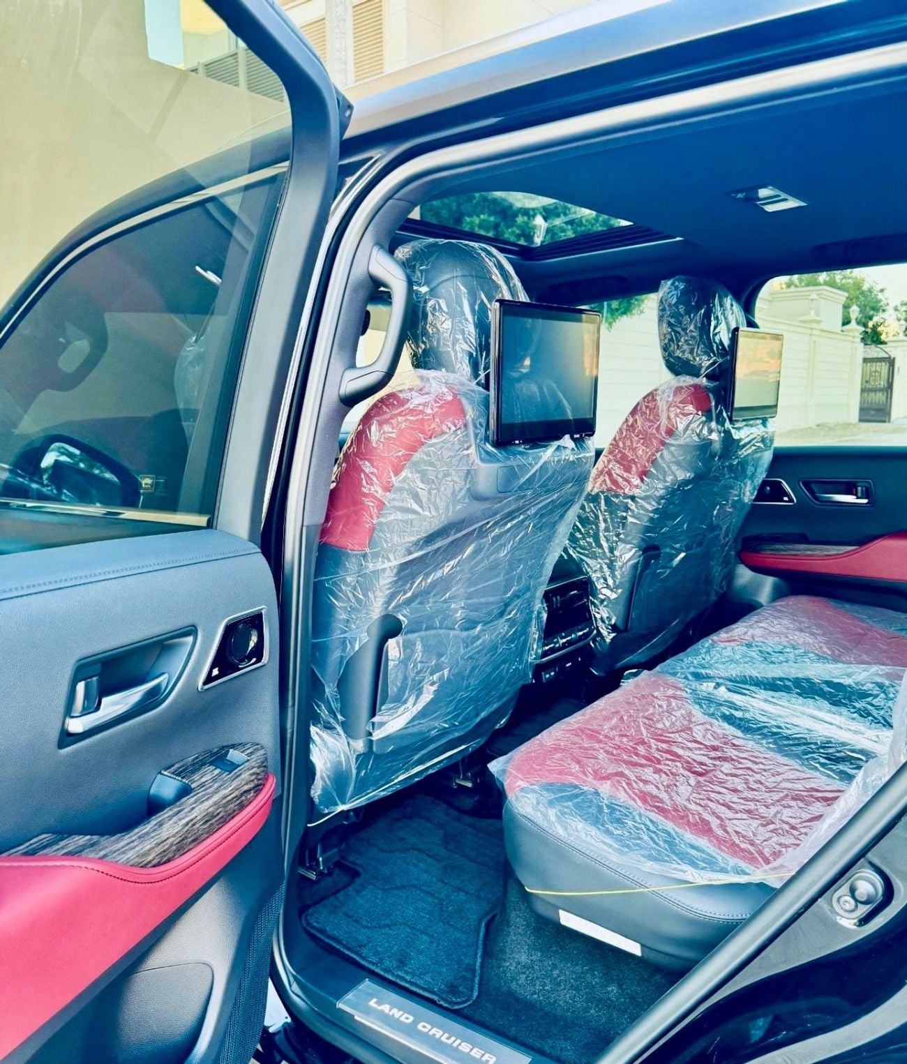 Toyota Land Cruiser VXR