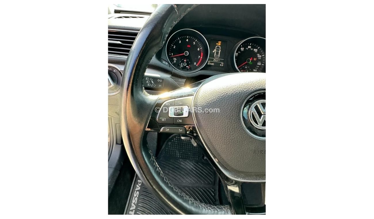 Volkswagen Passat SE