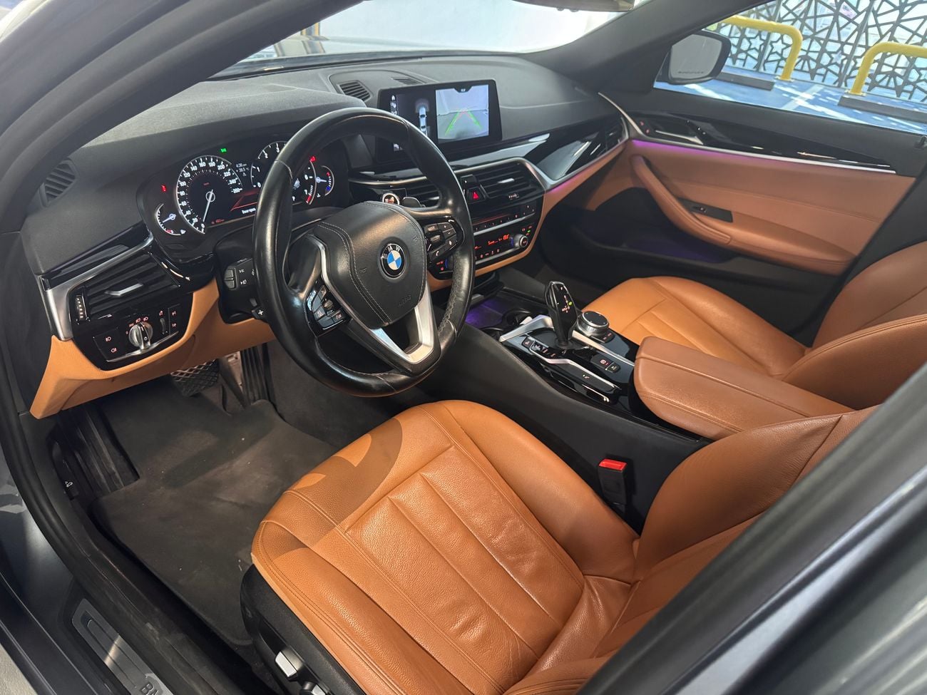 BMW 520i