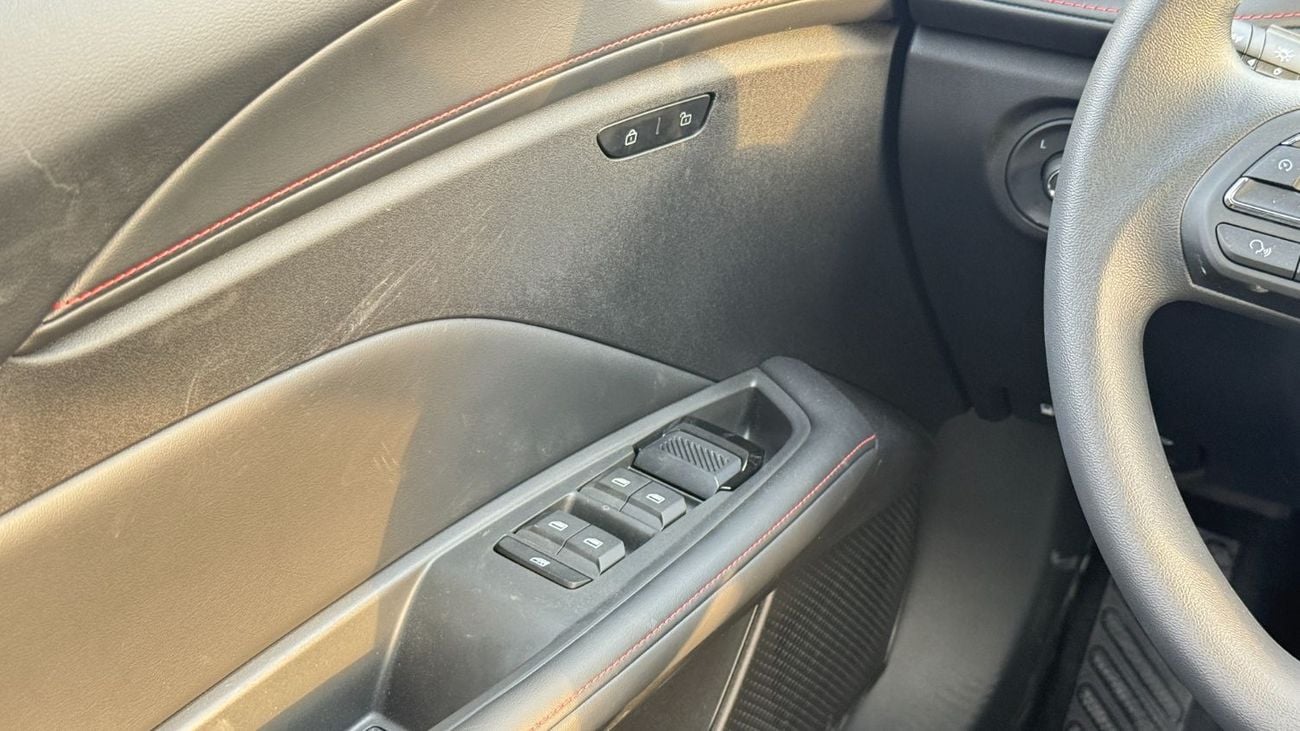 أم جي 5 MG5 1.5L Petrol 2025YM