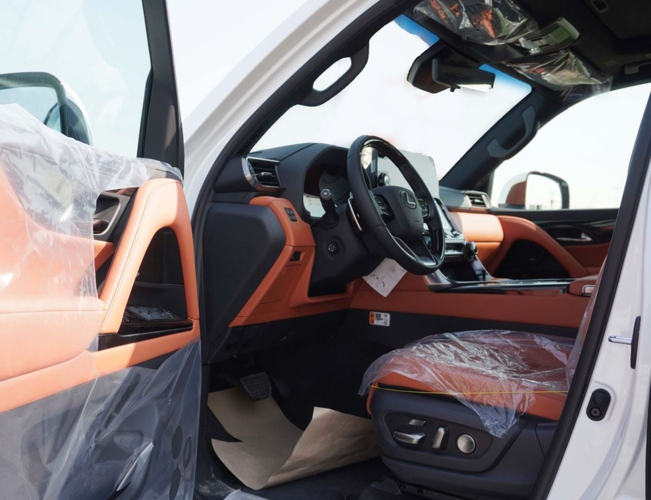 لكزس LX 700h VIP