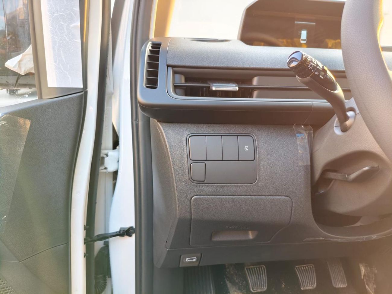 هيونداي ستاريا Cargo Van - Diesel Engine 2200 Turbo