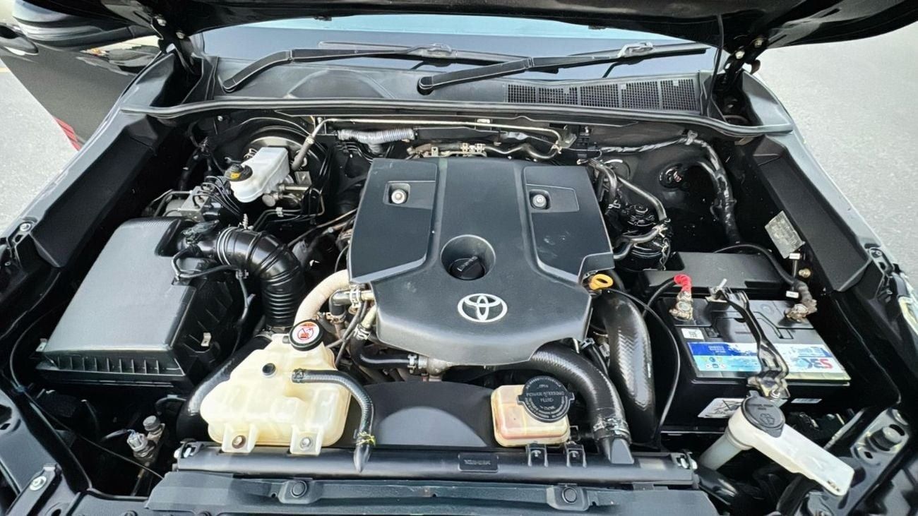 Toyota Hilux MODIFIED TO ROCCO ADVENTURE | 2.8L DIESEL ENGINE | DOUBLE CABIN