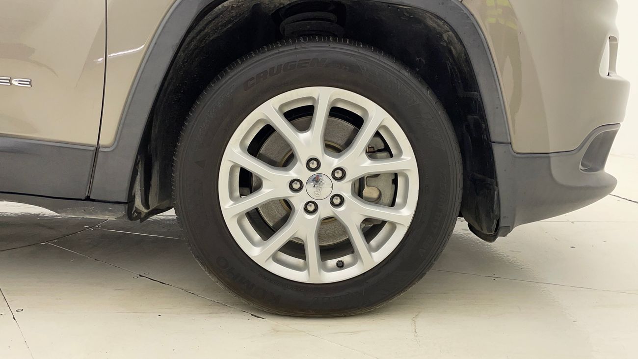 جيب شيروكي LONGITUDE 2.4 | بدون دفعة مقدمة | اختبار القيادة في المنزل