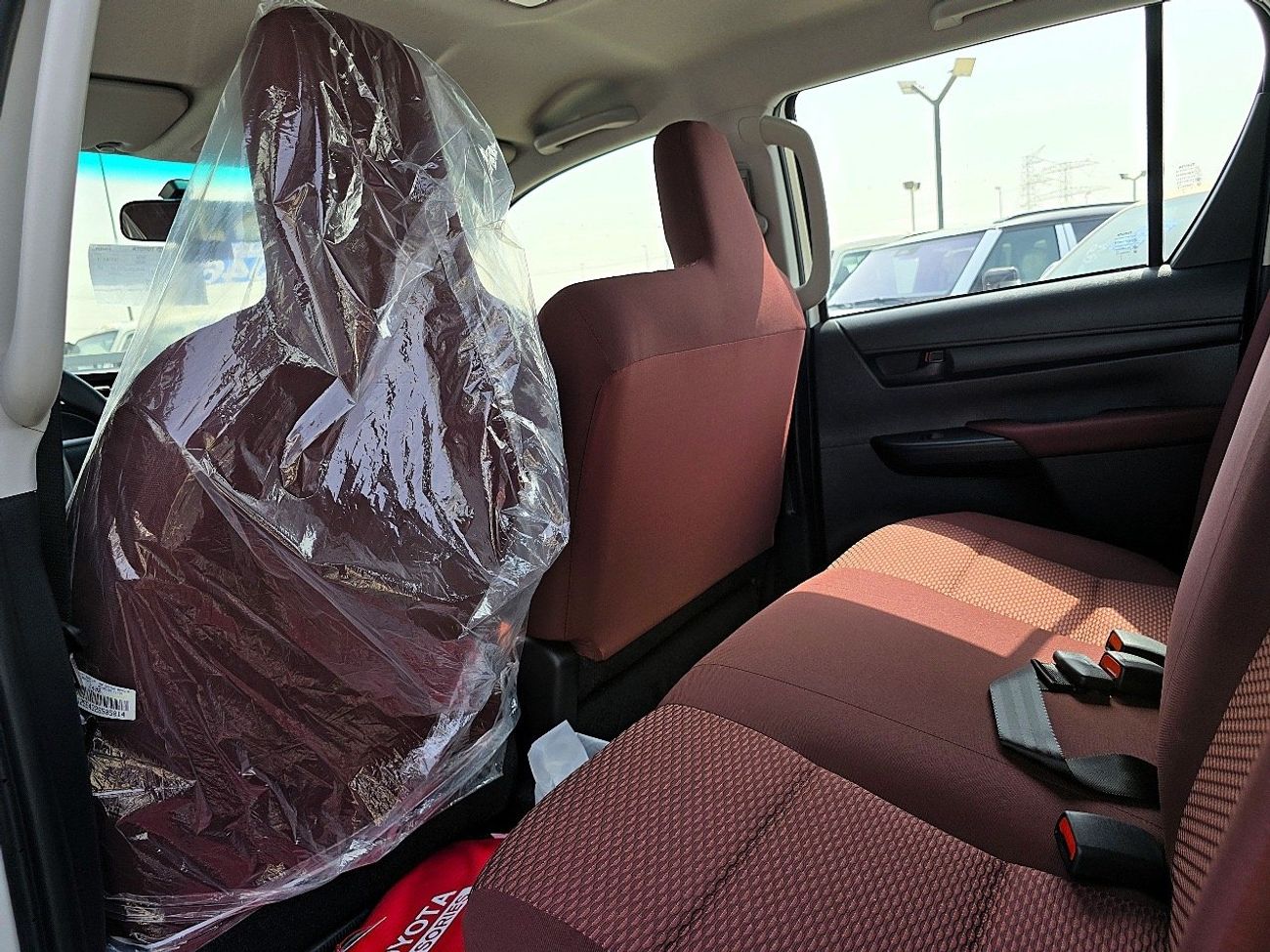 تويوتا هيلوكس GL 2.4L Double Cab Utility