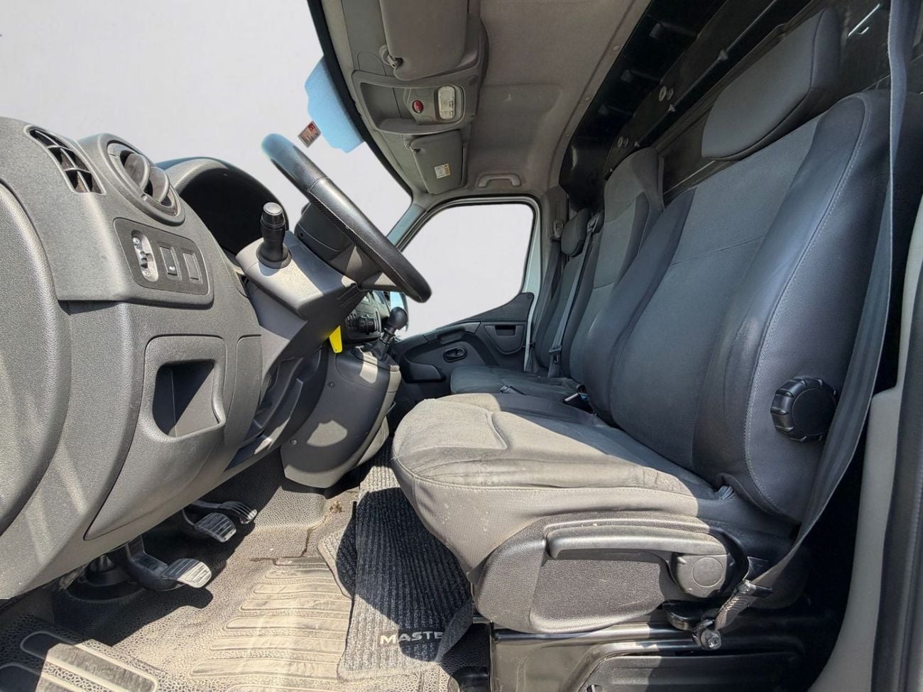 رينو ماستر NEW MASTER L2H2 AED 400 P.M | RENAULT MASTER | 2020 | GCC SPECS