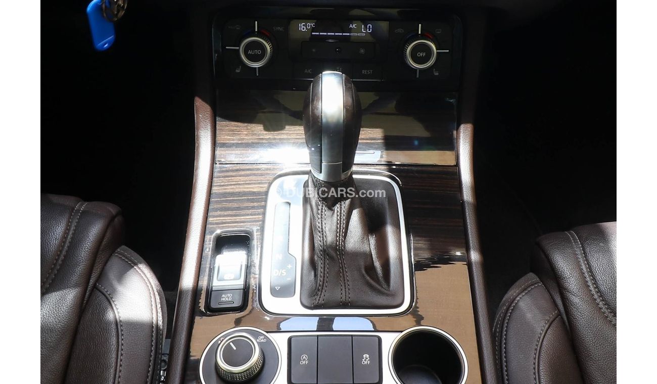 Volkswagen Touareg 7P